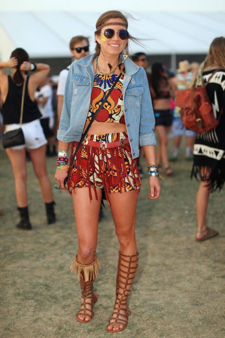 elle-22-street-style-coachella-v-xln