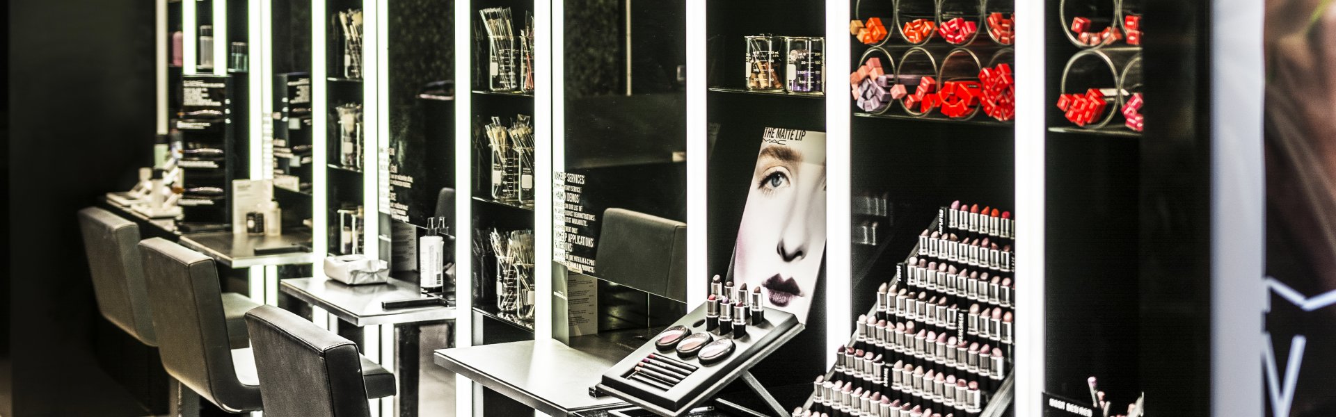M•A•C Cosmetics