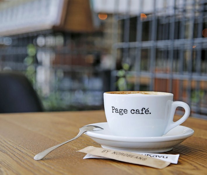 Page café.
