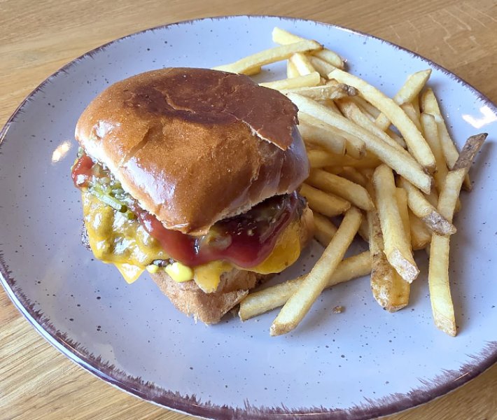 DAVE'S BURGER