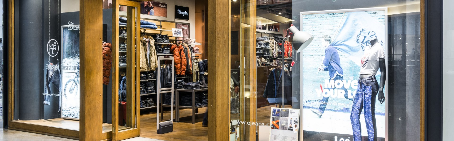 lee jeans outlet near me