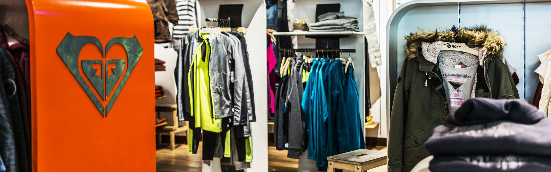 Quiksilver & ROXY
